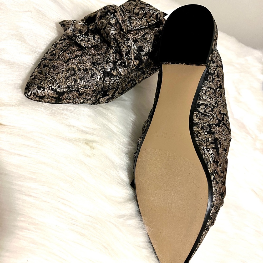 DKNY PIER-Mule with Bow.  US 6.5 /EU 37 /UK 4
